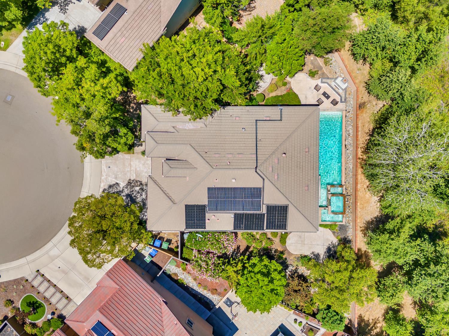 674 Burlond Court