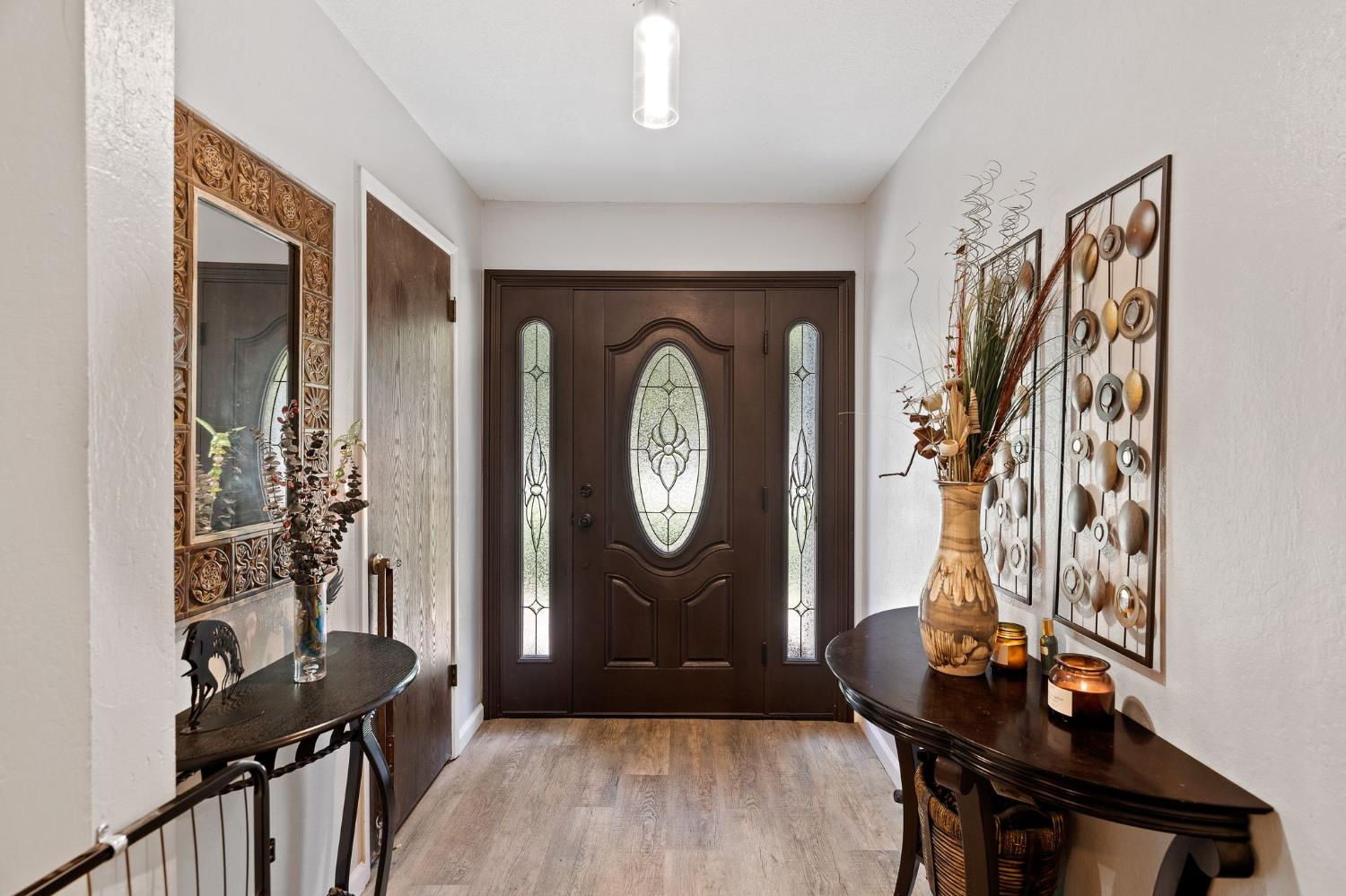 7610 Lakeridge Circle