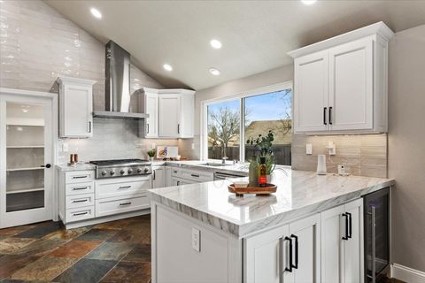 412 Shiveley Court Roseville CA 95747