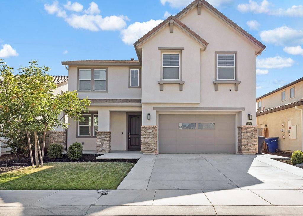 2104 Melody Lane