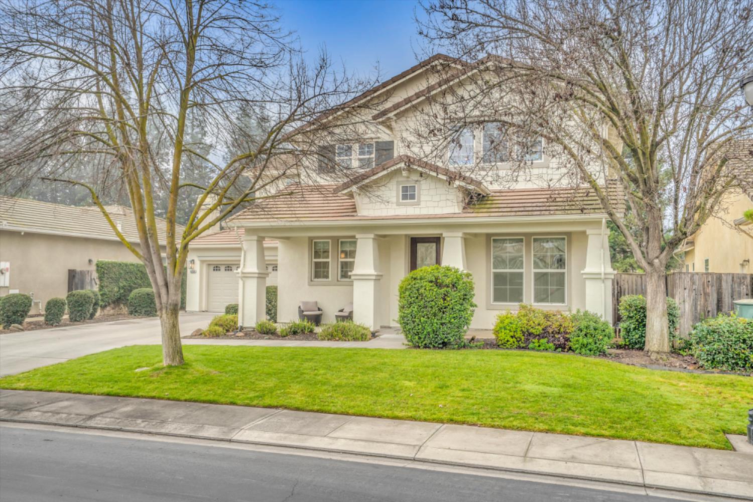 3229 Sundance Lake Drive