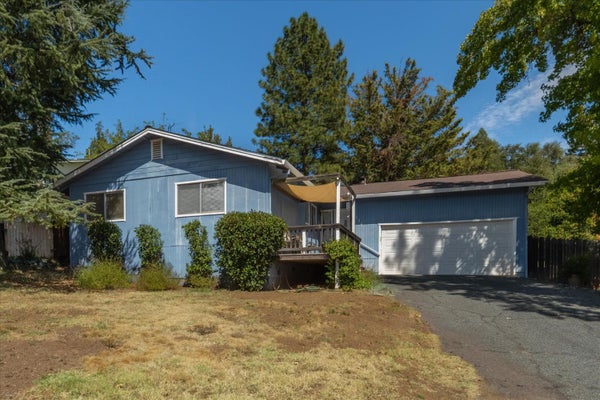 334 APPLE BLOSSOM DR, MURPHYS, CA 95247 - Image d9930e90bb5af833ec4cf3992d0e2003/526981312
