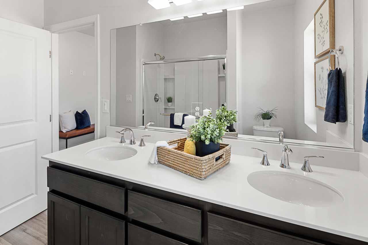 3828 Western Avenue Lt105