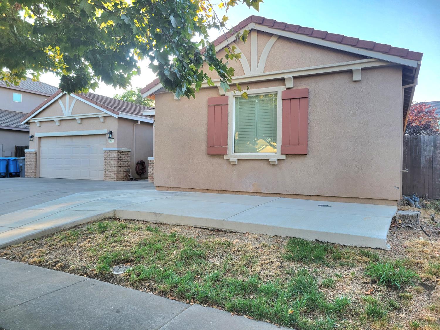 1607 Three Rivers Drive