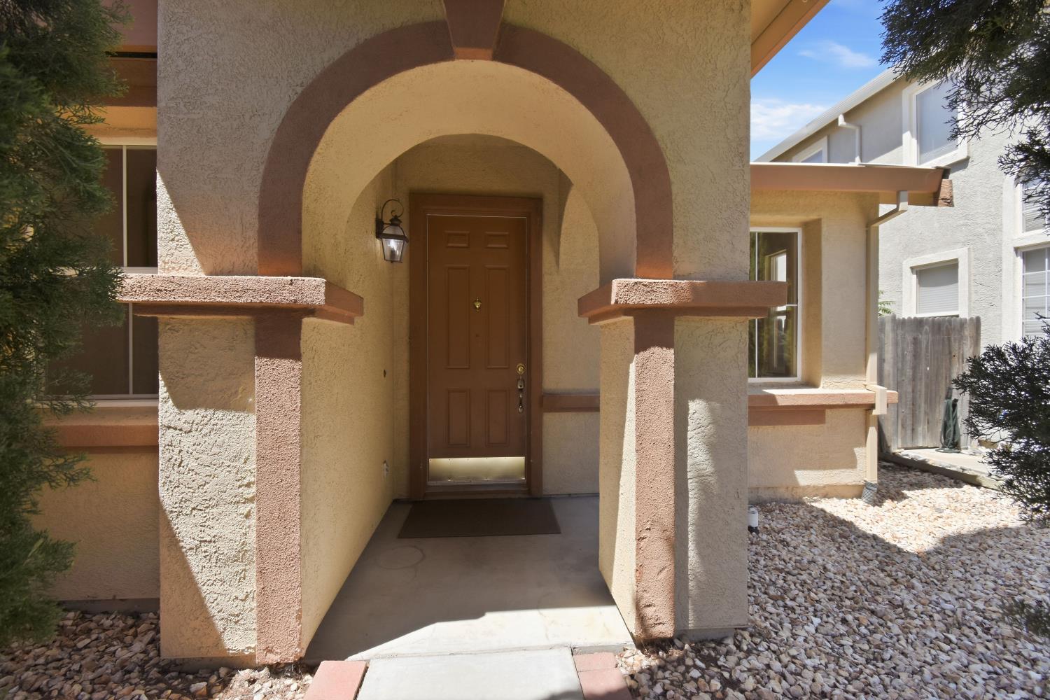 2093 Golden Gate Drive