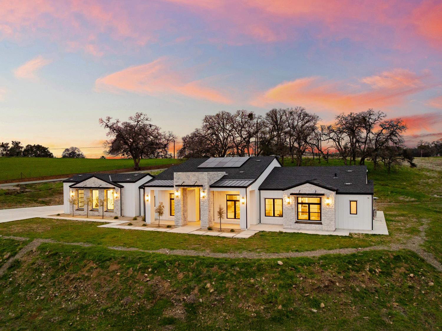 5035 Broken Bow Lane