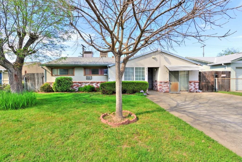 Photo of 2213 Dunlap Drive, Sacramento, CA 95821 (MLS # 226032410)