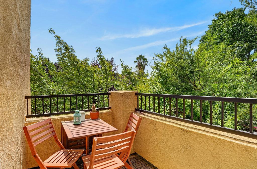 5350 Dunlay Drive 3114