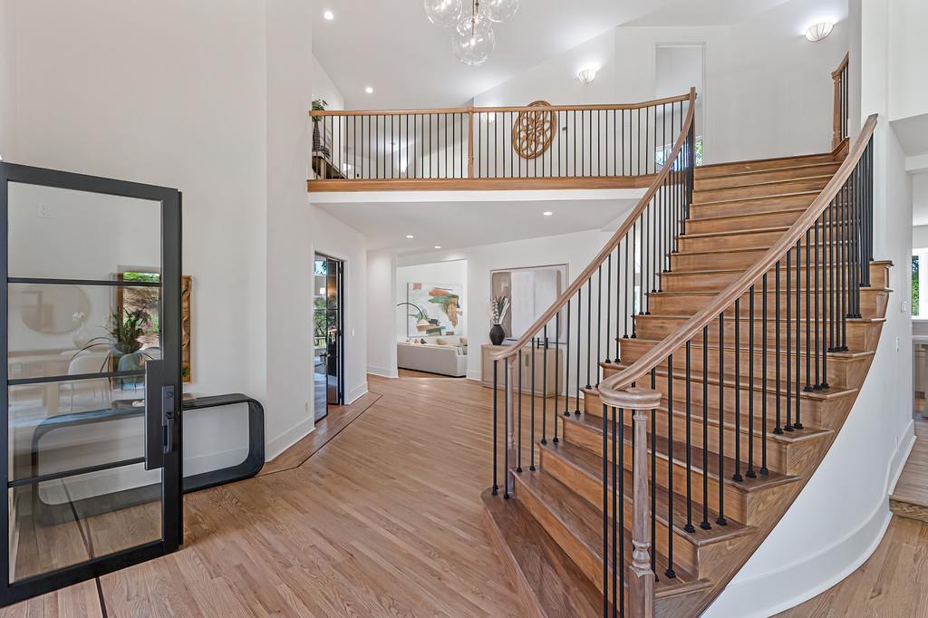 6275 Barcelona Court