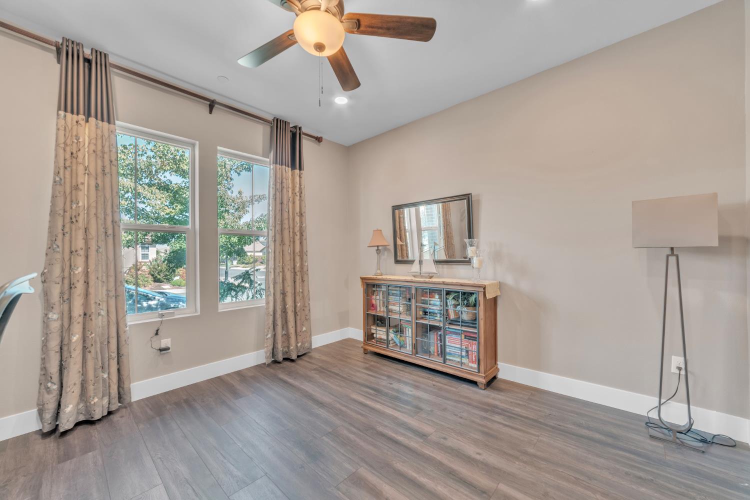 4380 Hummingbird Circle