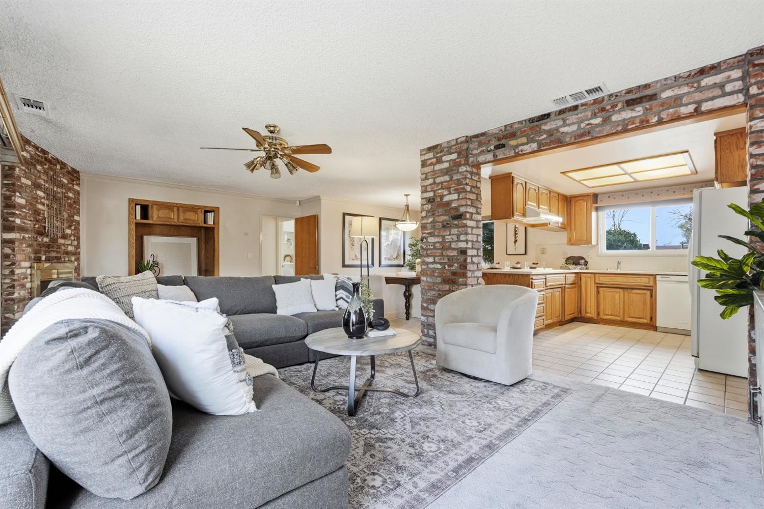 5800 Shelldrake Court