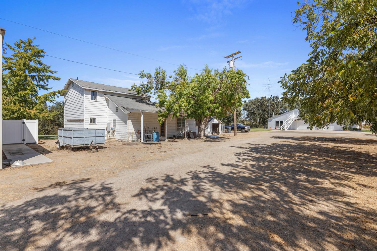 1252 Root Road