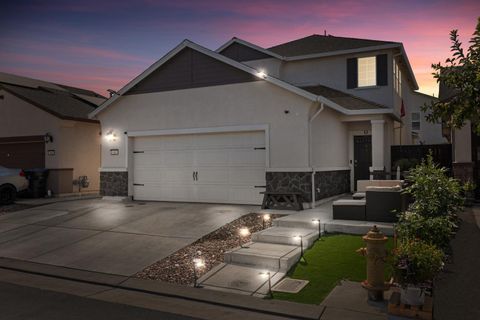 668 Flagstone Drive Stockton CA 95206