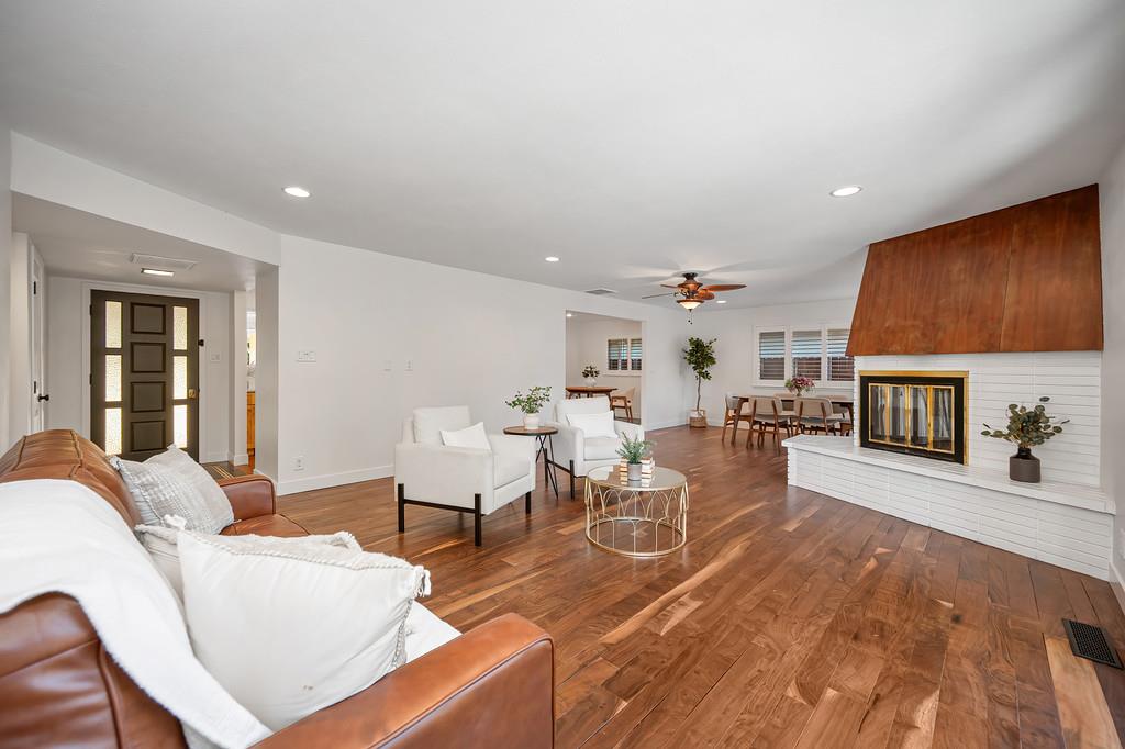 1508 Acorn Court
