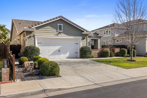 1624 Badger Way Tracy CA 95304