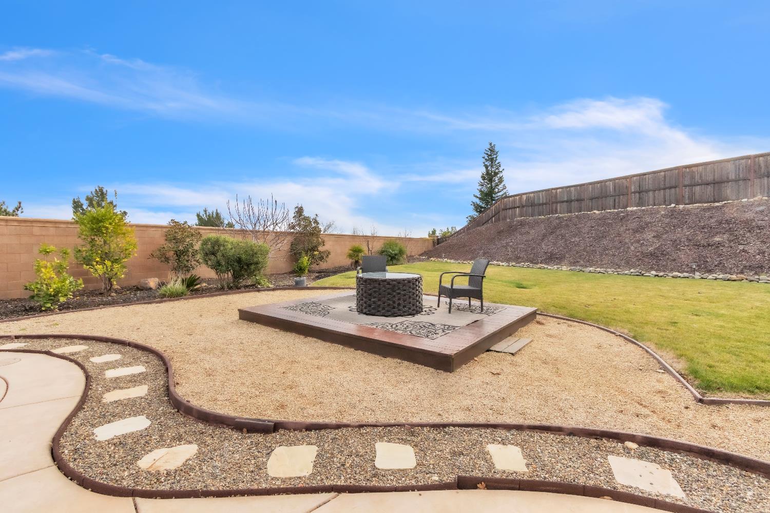 5351 Florentino Loop