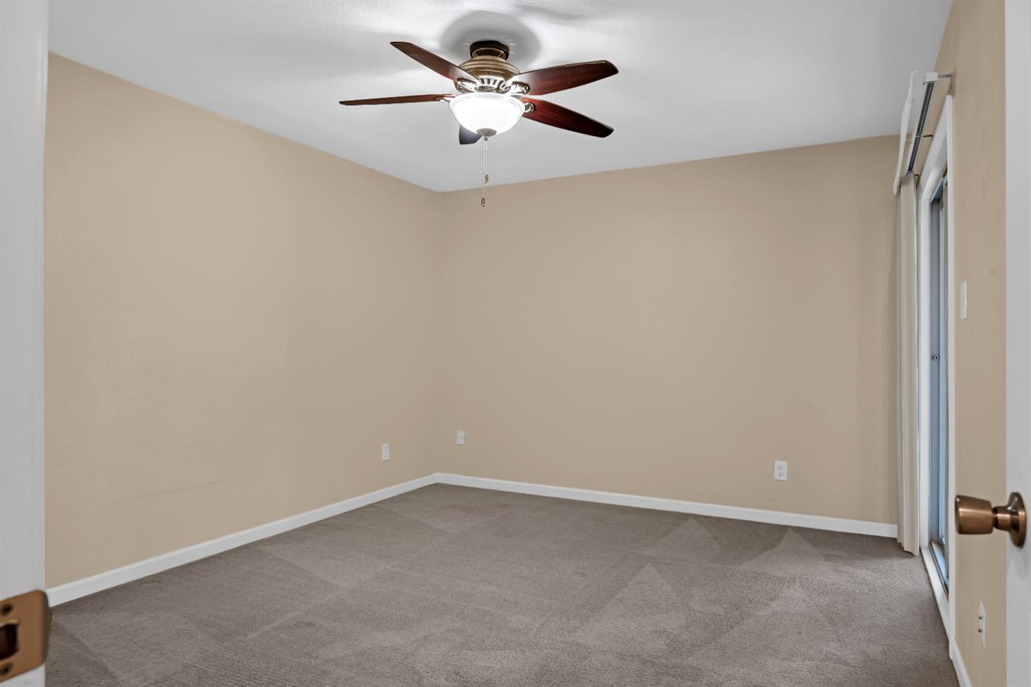 9200 Madison Avenue 196