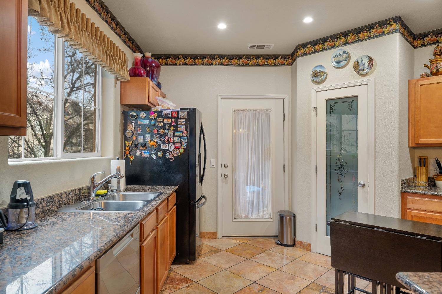 1212 Vessona Circle
