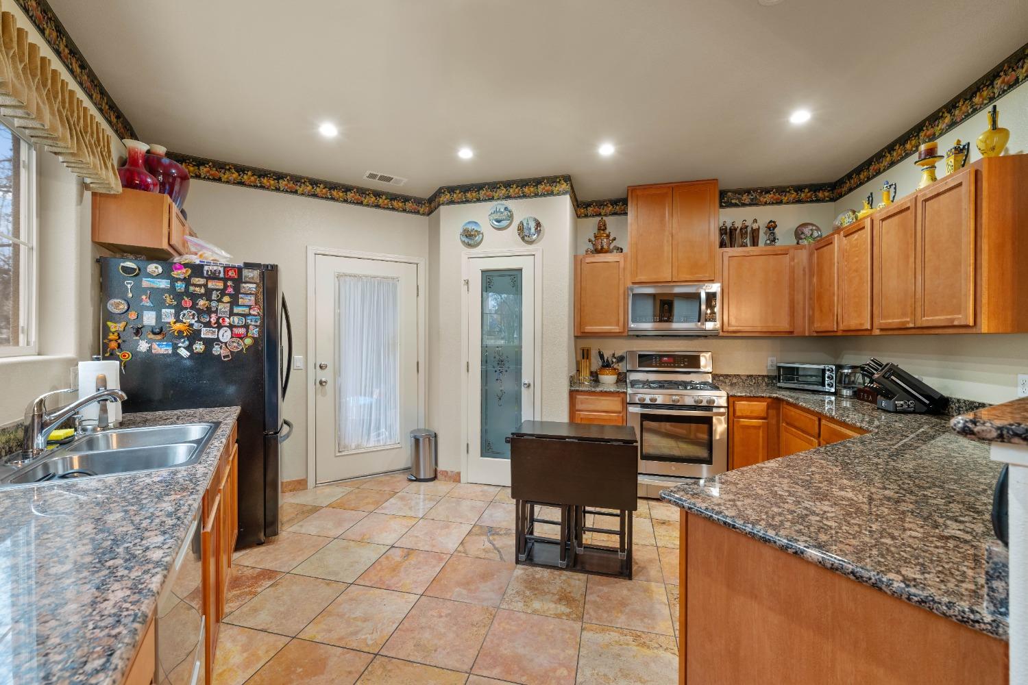 1212 Vessona Circle