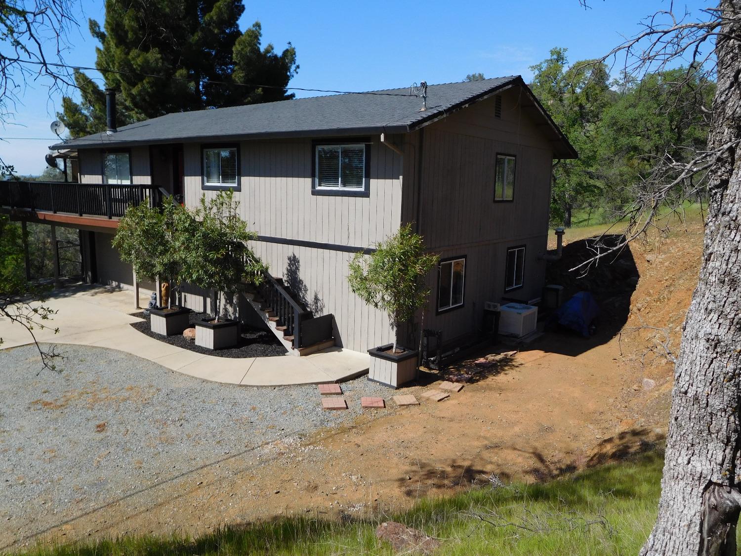 4577 Madreselva Street