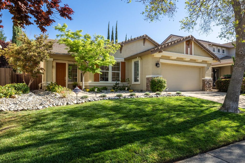 Photo of 1044 Callander Way, Folsom, CA 95630 (MLS # 226031070)