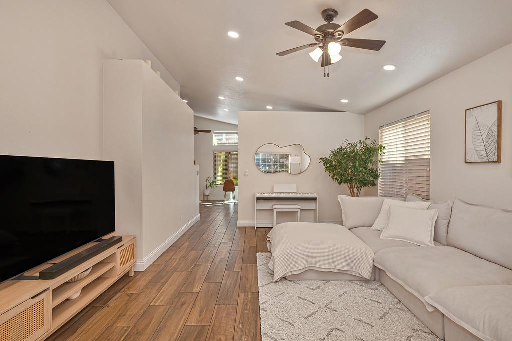 1625 Jonquil Drive