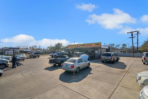 2255 S Airport Way Stockton CA 95206