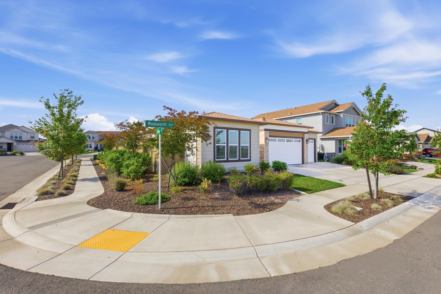 1224 Wadsworth Circle