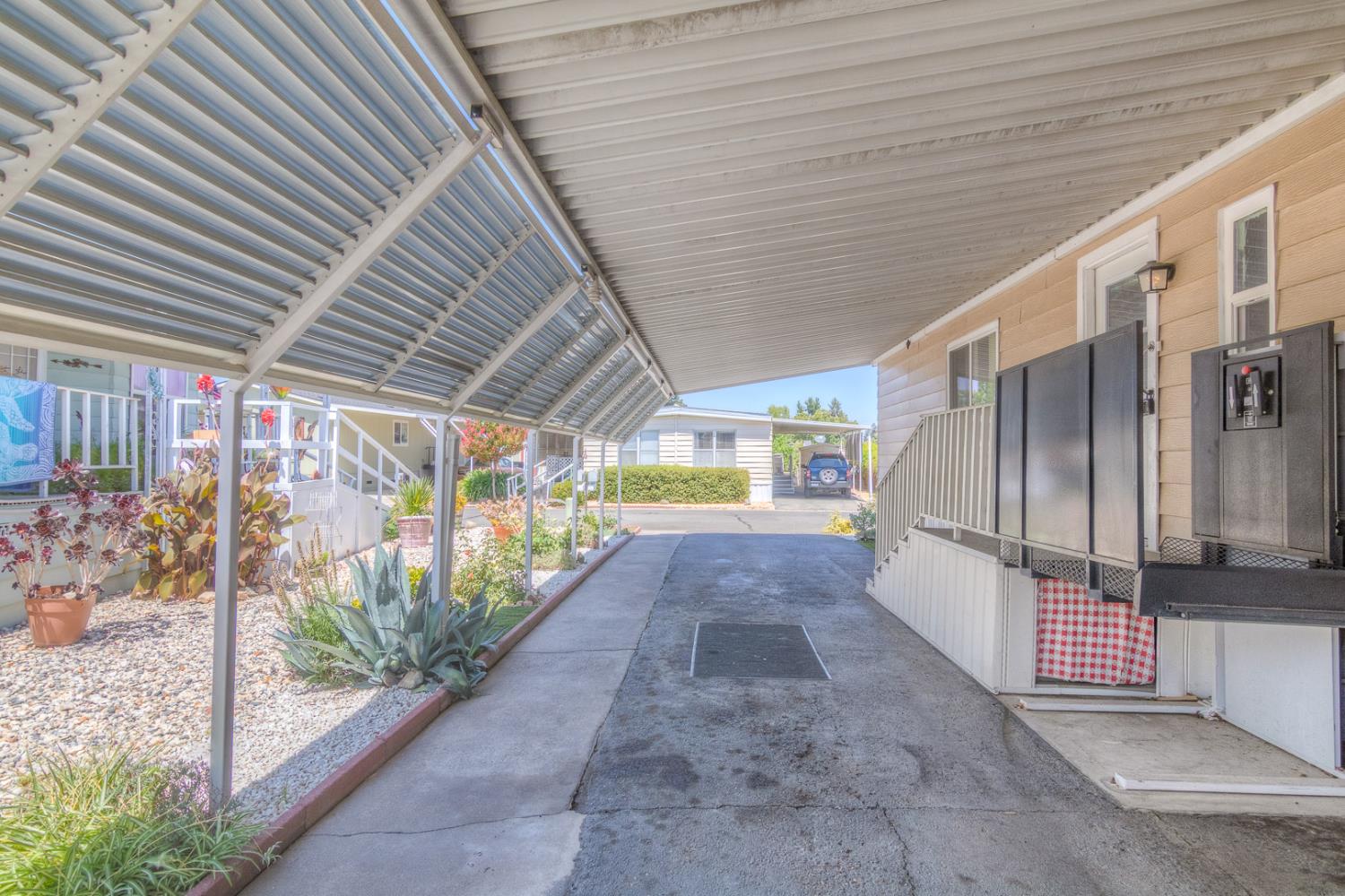 7631 Pintail Circle
