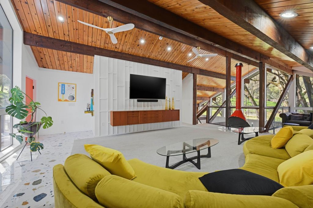 Photo of 1105 Burnt Shanty Creek Road, Placerville, CA 95667 (MLS # 226031914)