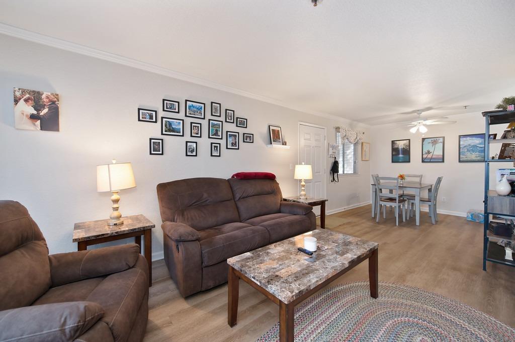 1019 Dornajo Way 123