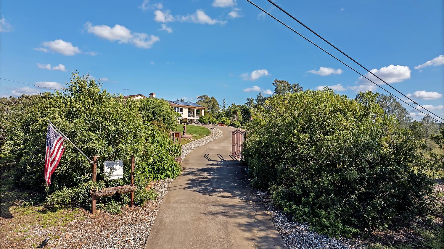 1680 Winding Oak Lane