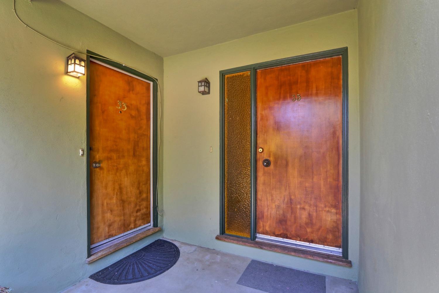 33 Simmons Way