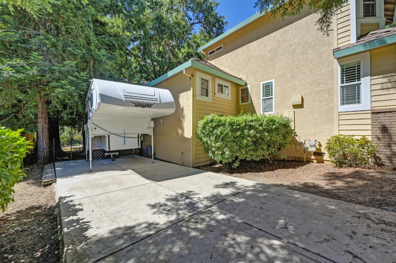 1230 Vintage Way