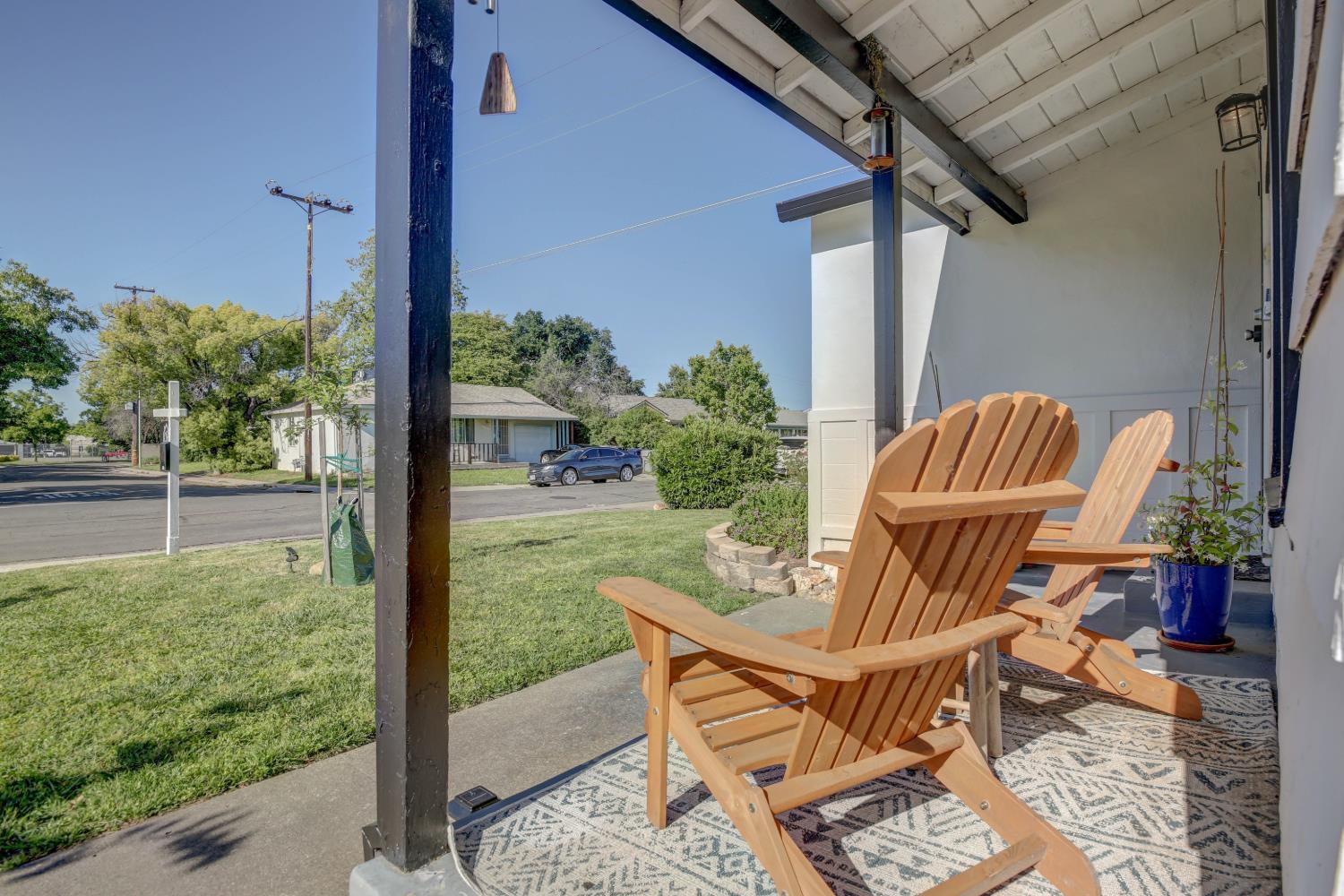 1424 Kitchner Road