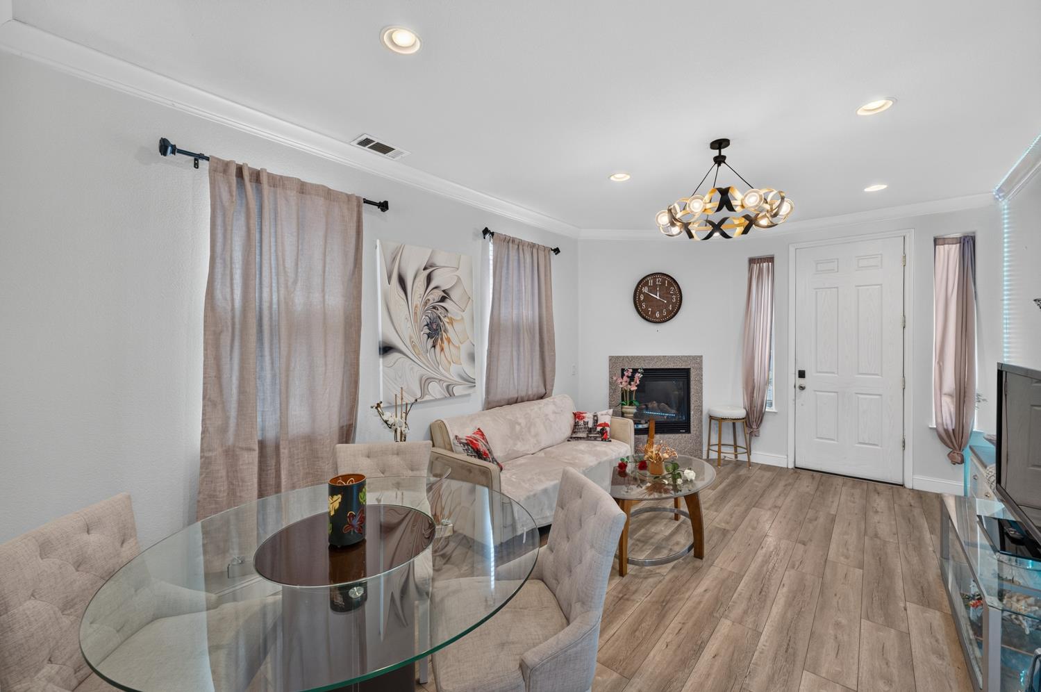 9105 9105 ECHO POINT PL