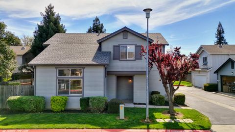 6334 Laguna Mirage Lane Elk Grove CA 95758