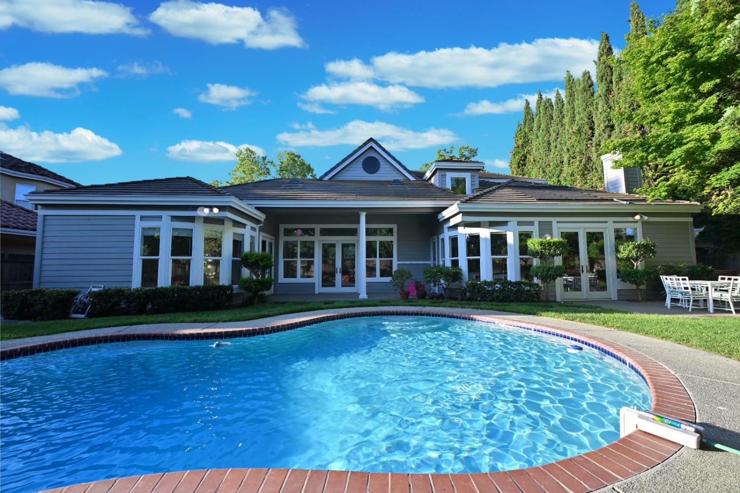 3309 La Playa Drive