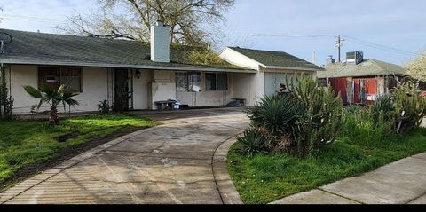 3804 Don Julio Boulevard North Highlands CA 95660