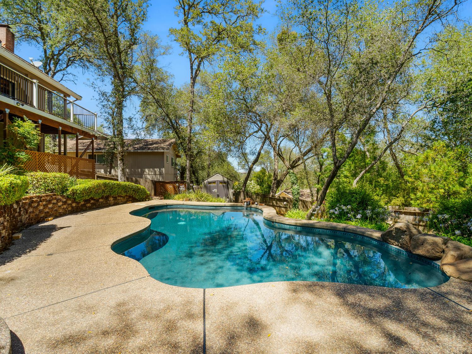 2585 King Richard Drive
