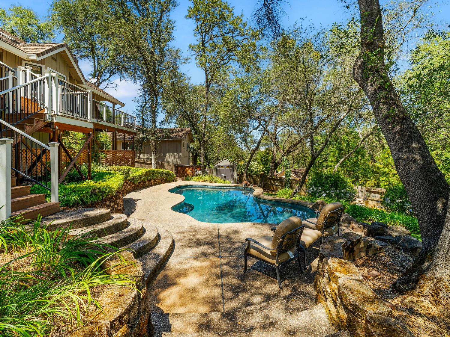 2585 King Richard Drive