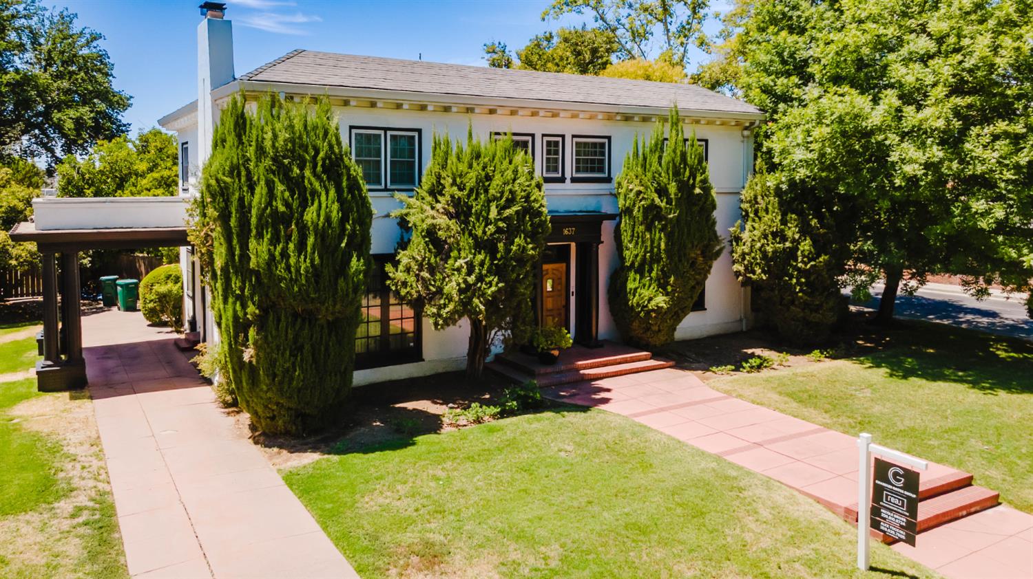 1637 N Hunter Street