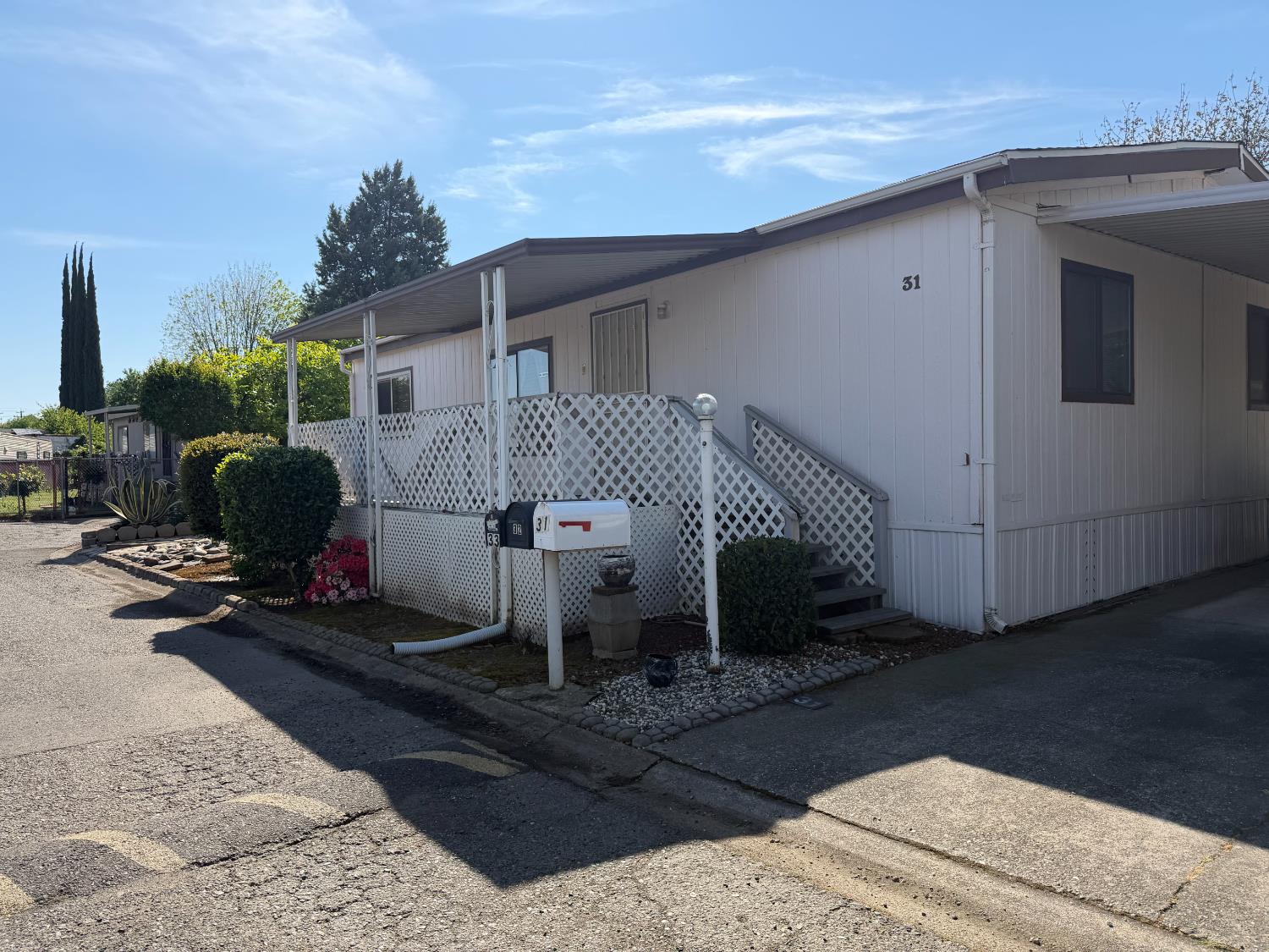 2160 Live Oak Boulevard 31