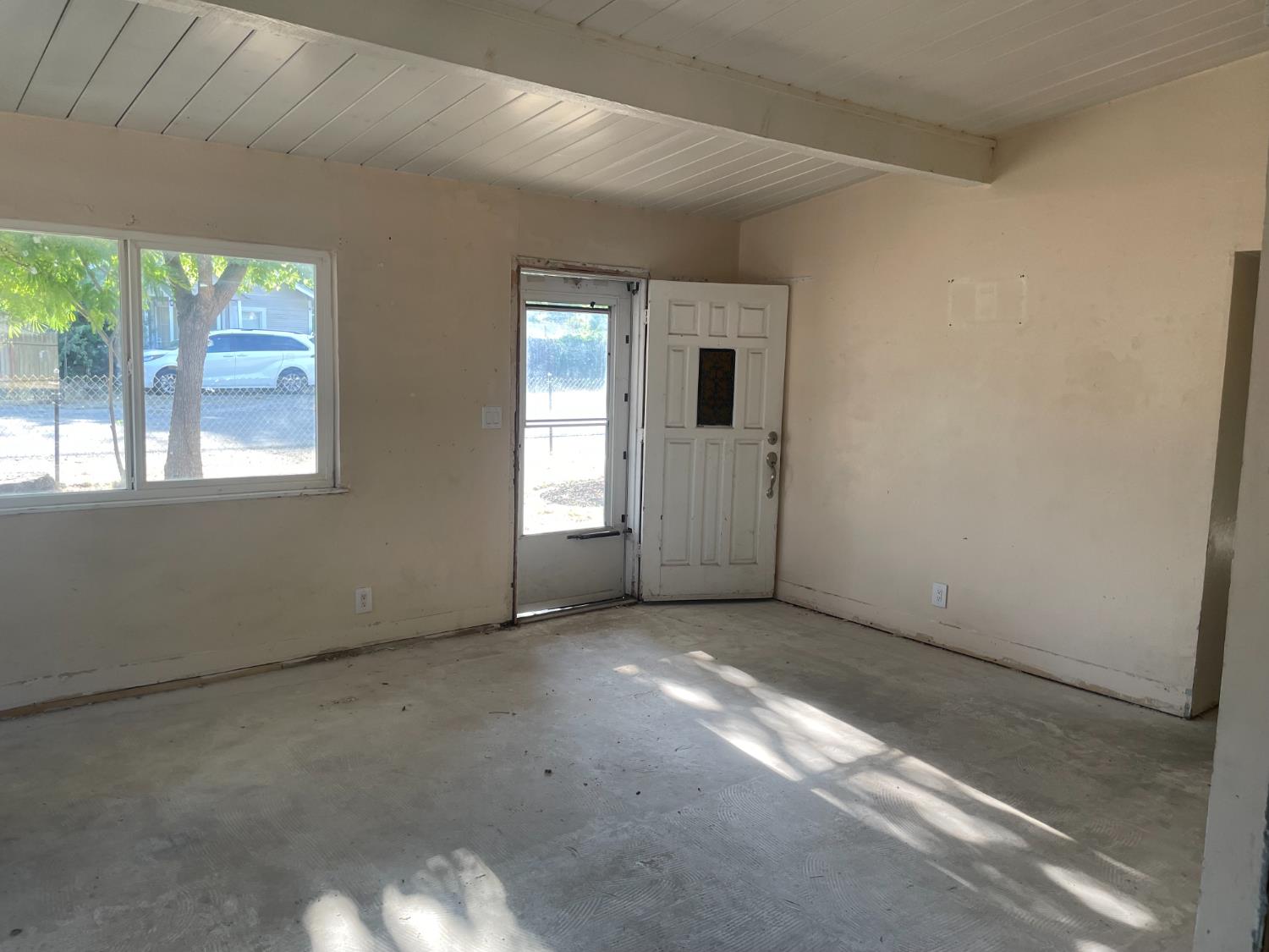 2441 Madrone Street
