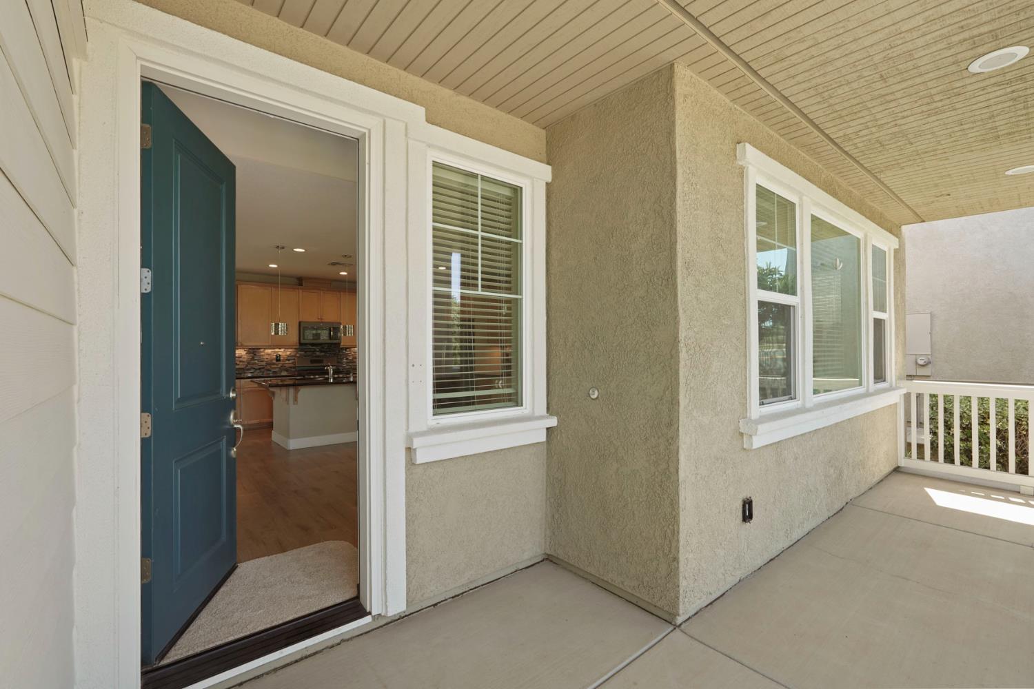 577 Lakeside Drive