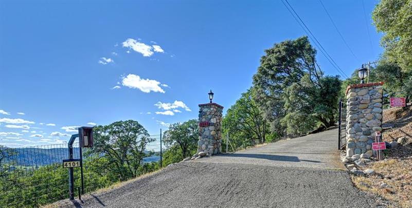 4101 Birdseye View Lane