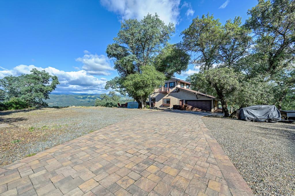 4101 Birdseye View Lane