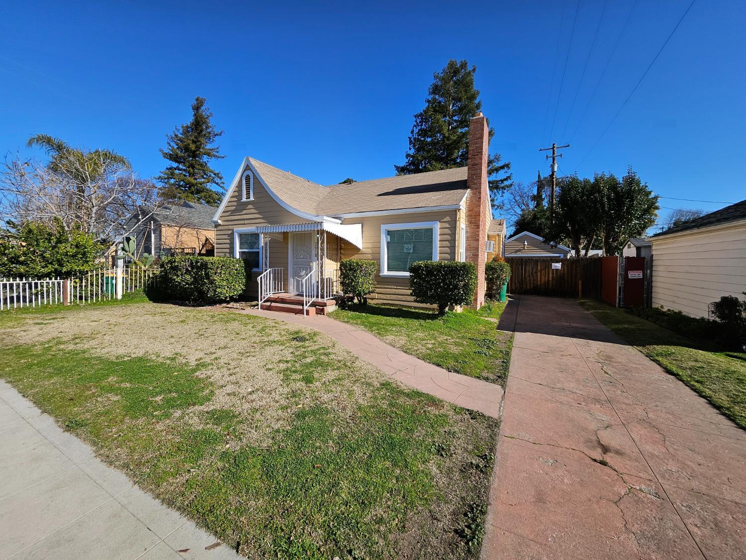 Photo 1 of 15 — 2918 N Hunter Street, Stockton, CA 95204