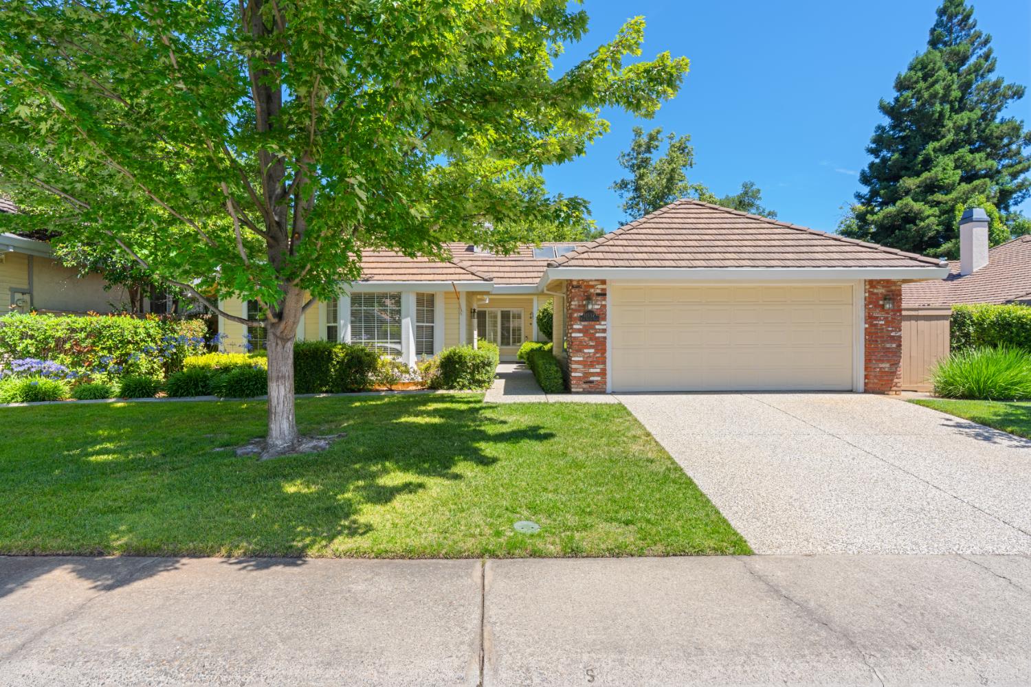 11557 Bear Valley Court