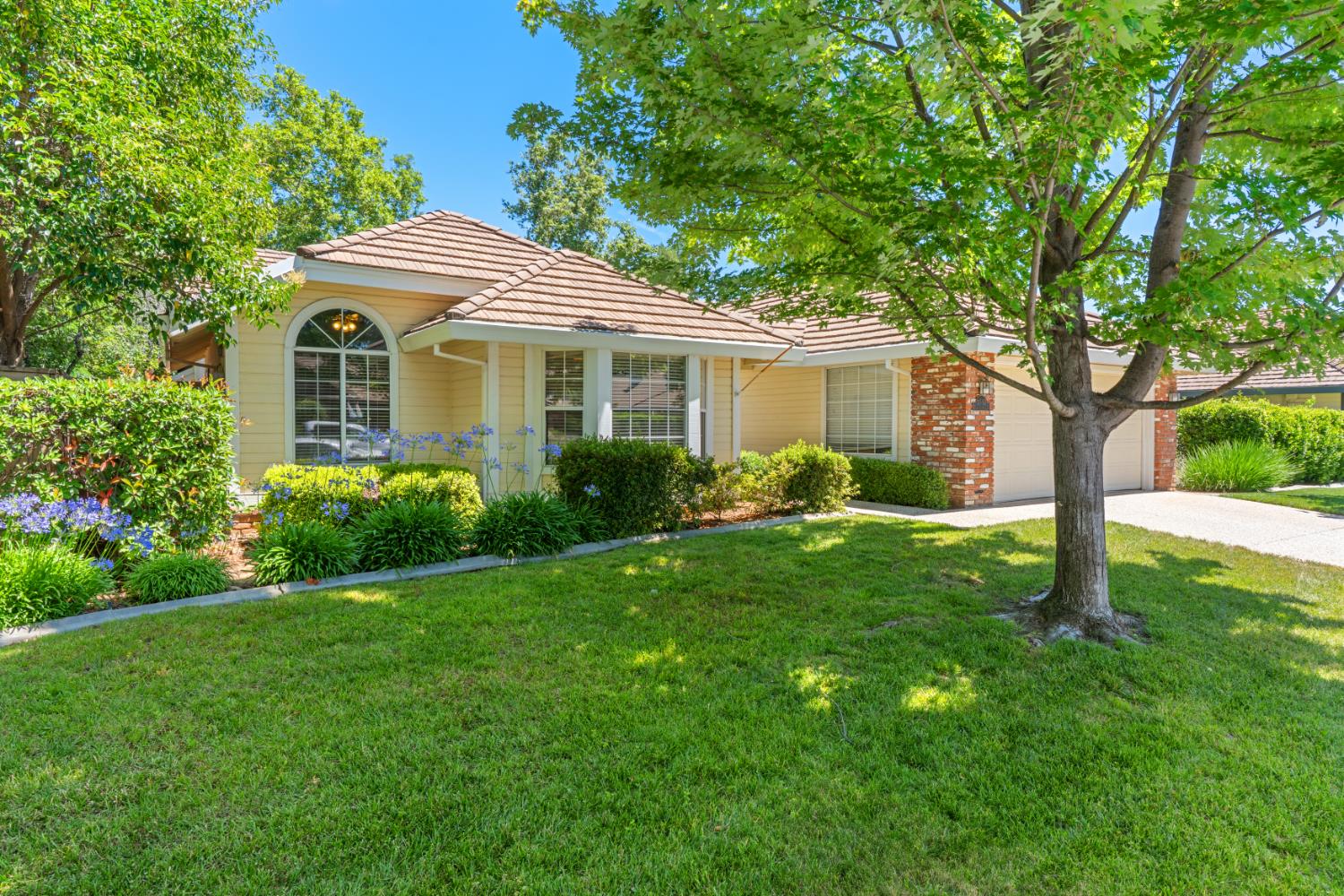 11557 Bear Valley Court